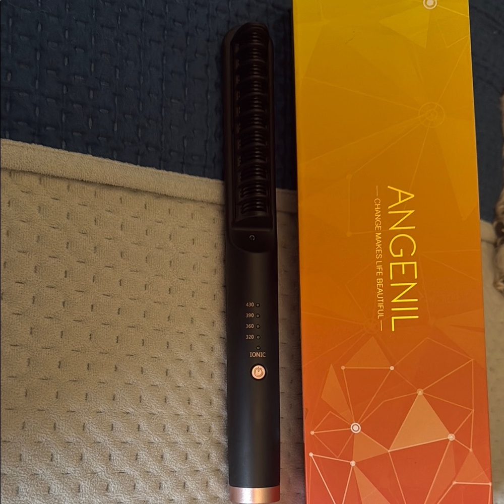 Black and Gold Hair Styling Tool for Professional Results